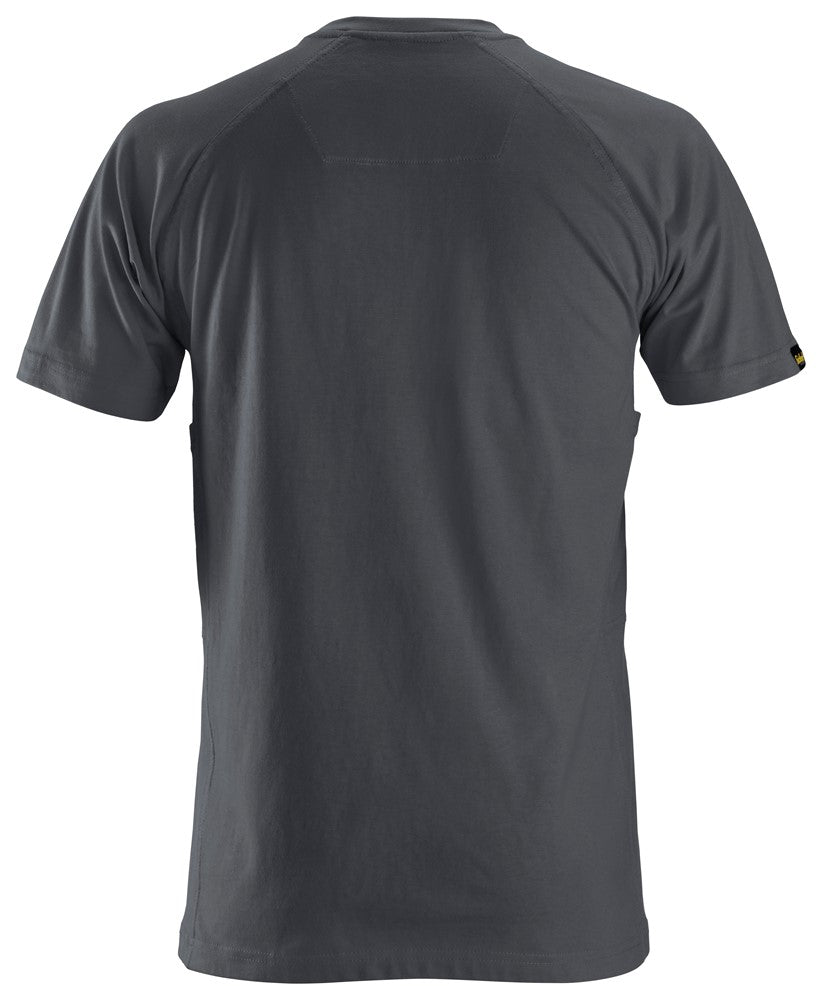 T-shirt med MultiPockets™