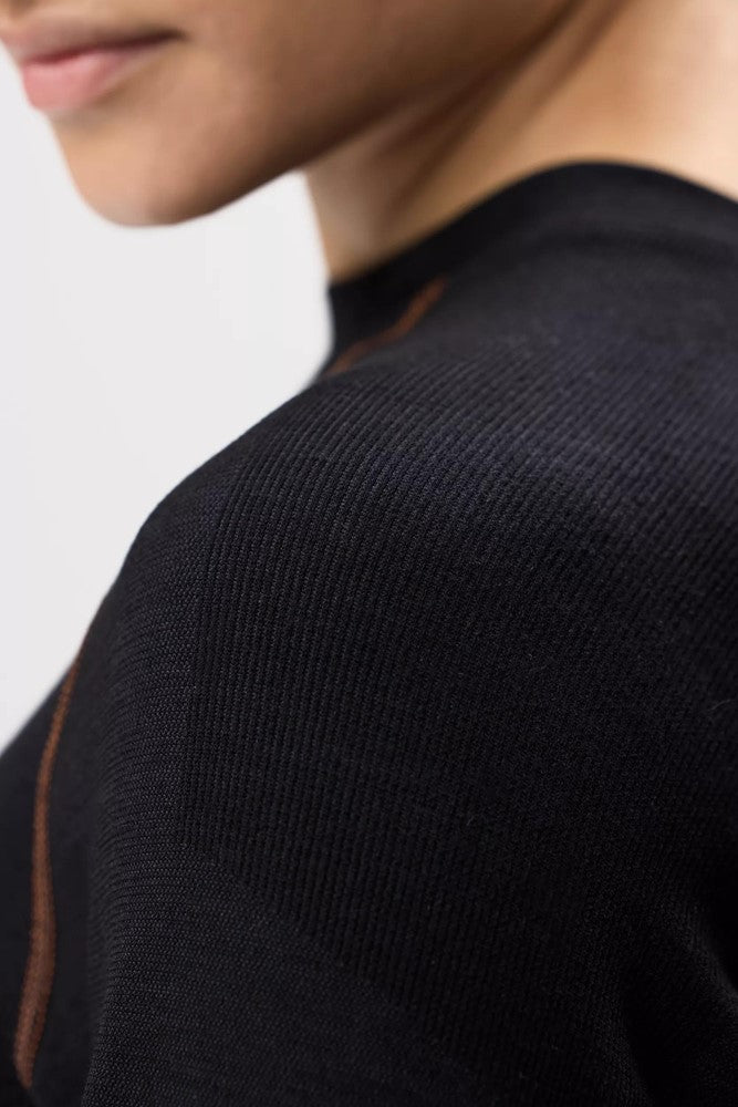 Seamless Base Layer, Heat Regulating Wool Top
