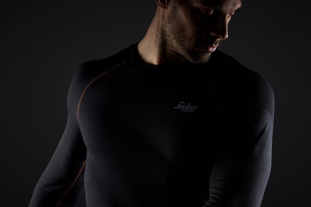 Seamless Base Layer, Heat Regulating Wool Top