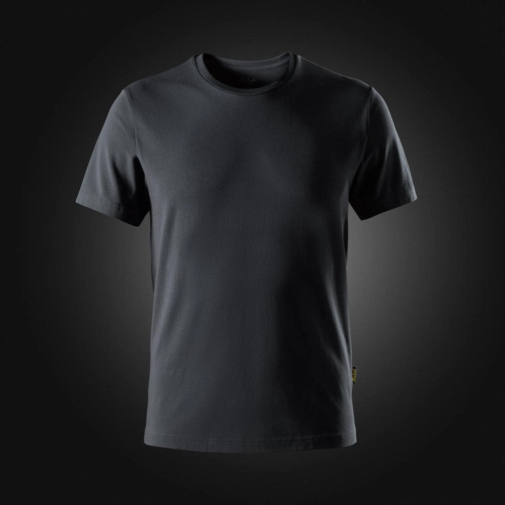 T-shirt med smal passform